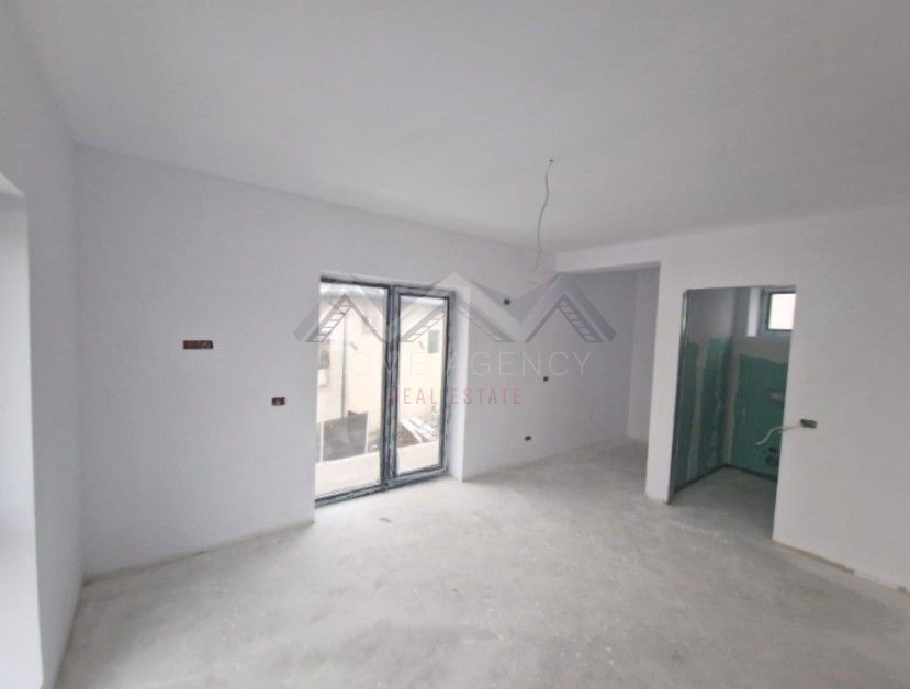 Casă individuală P+1+M în Otopeni – confort și compartimentare excelentă - Poză 4