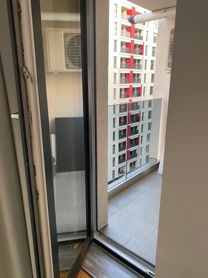 1 camera - Plaza - Poză 8