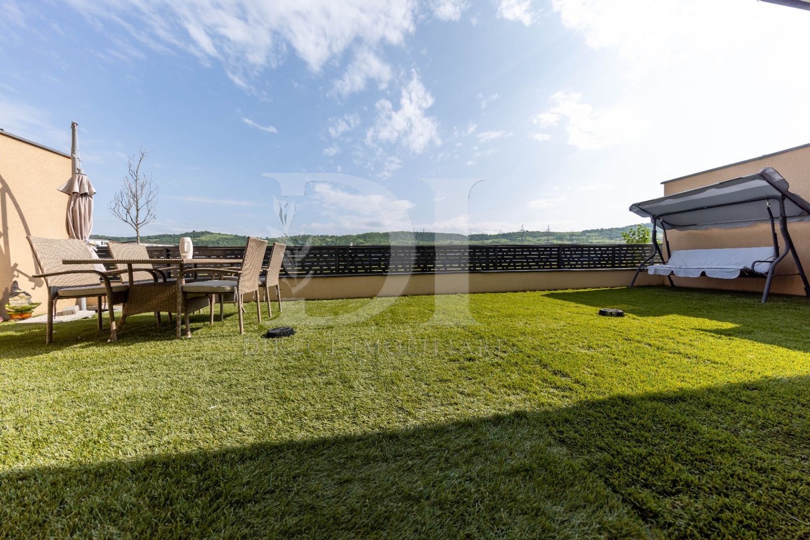 Apartament la cheie / terasa de 50 mp / Zona Terra - Poză 25