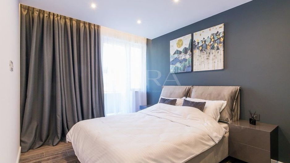 Apartament modern cu 3 camere,  balcon de 10mp și 2 locuri de parcare. - Poză 4