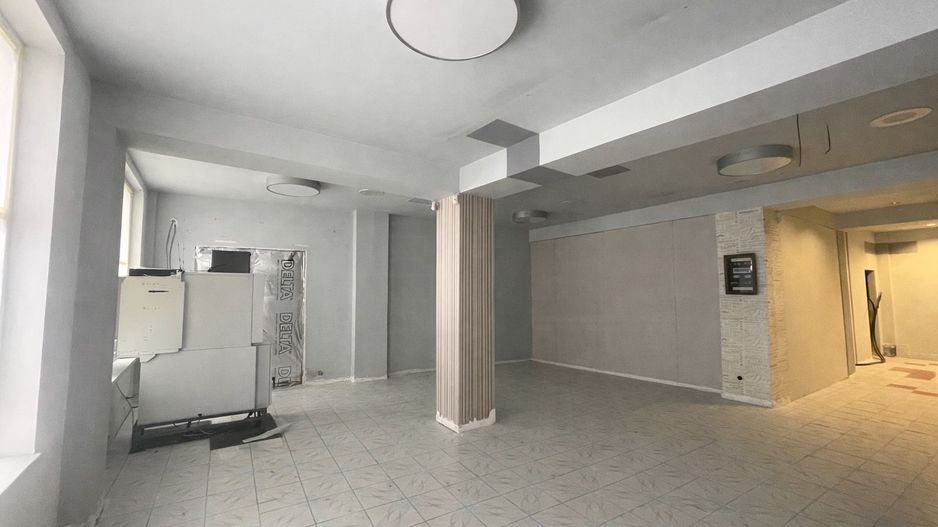 Spatiu Comercial | Ultracentral | 70 MP  | Trafic Intens | Cajvana - Poză 6