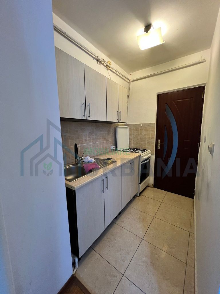 Inchiriez apartament 1 camera in Pacurari - Poză 2