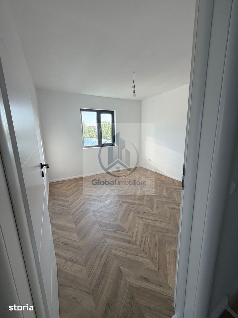 Casa de vânzare în Domnești, strada Ciutaci 5 camere - Poză 11