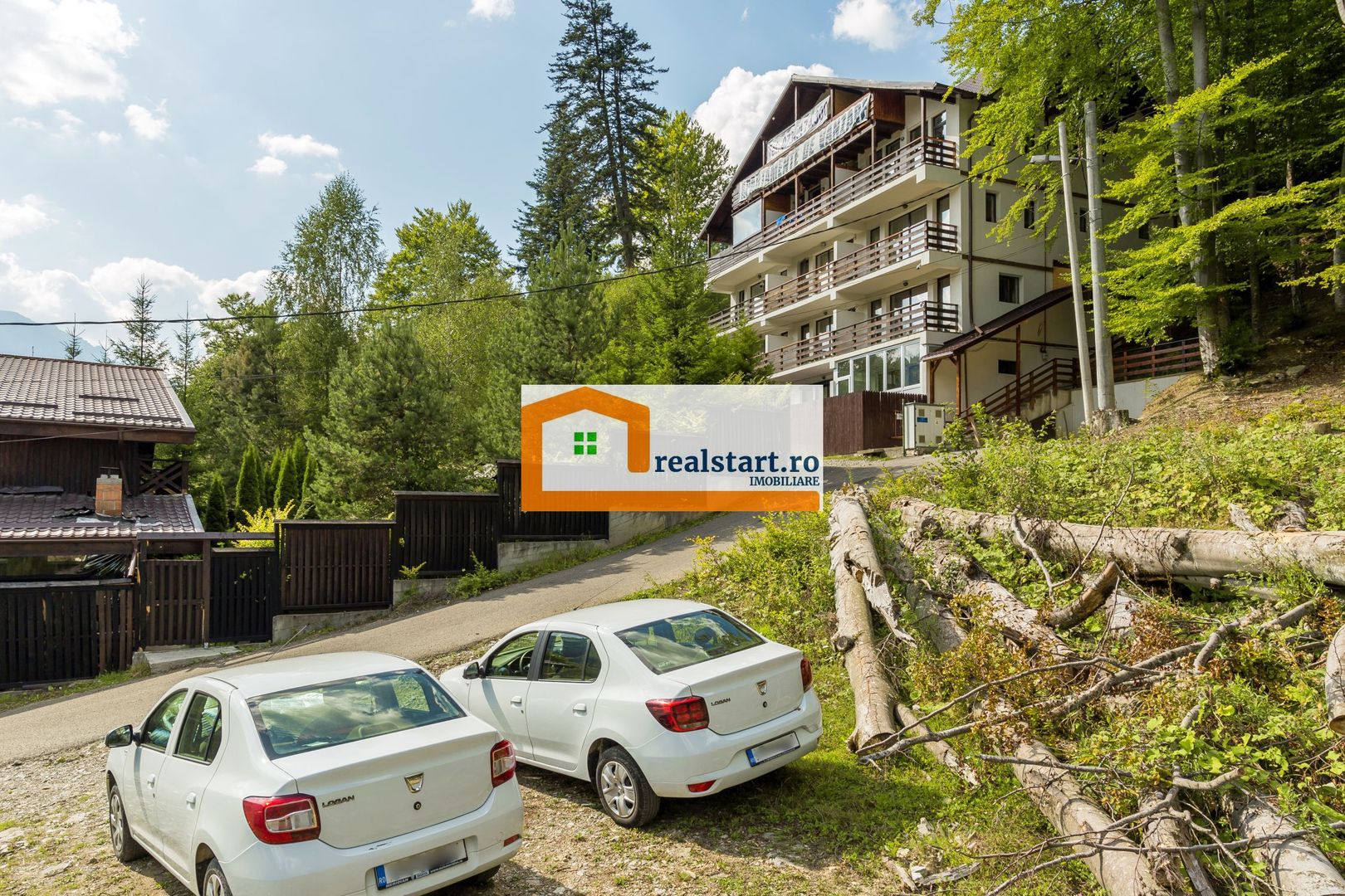 View munte,Studio Azuga, Ideal Investitie aparthotel, mobilat&utilat - Poză 14