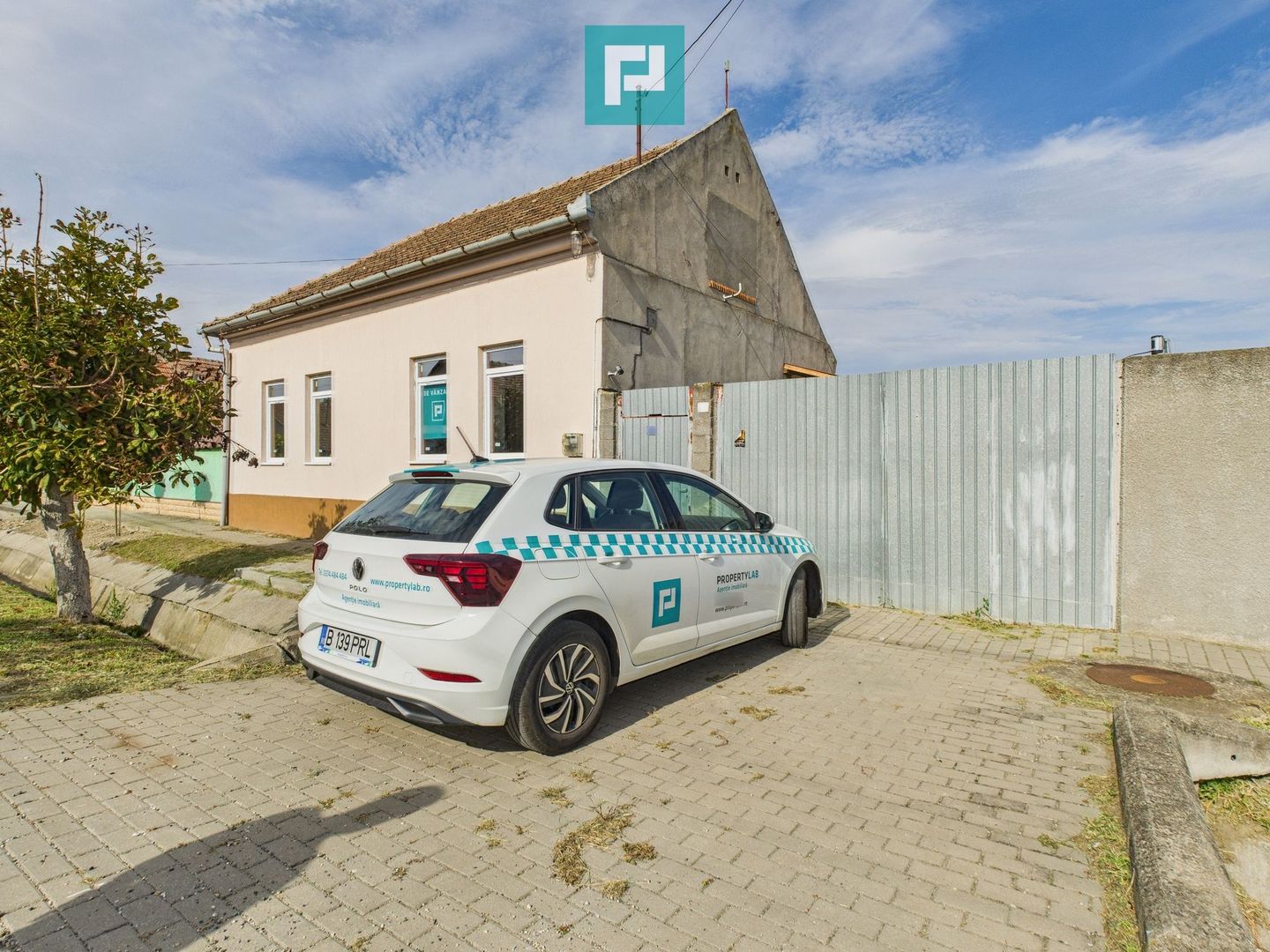 Casă spatioasă și solidă în Pecica - Poză 2