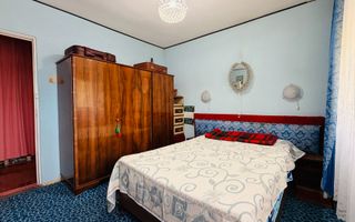 De vanzare 2 camere dec. in Galati, Micro 18, zonă Spitalul Județean - Poză 1