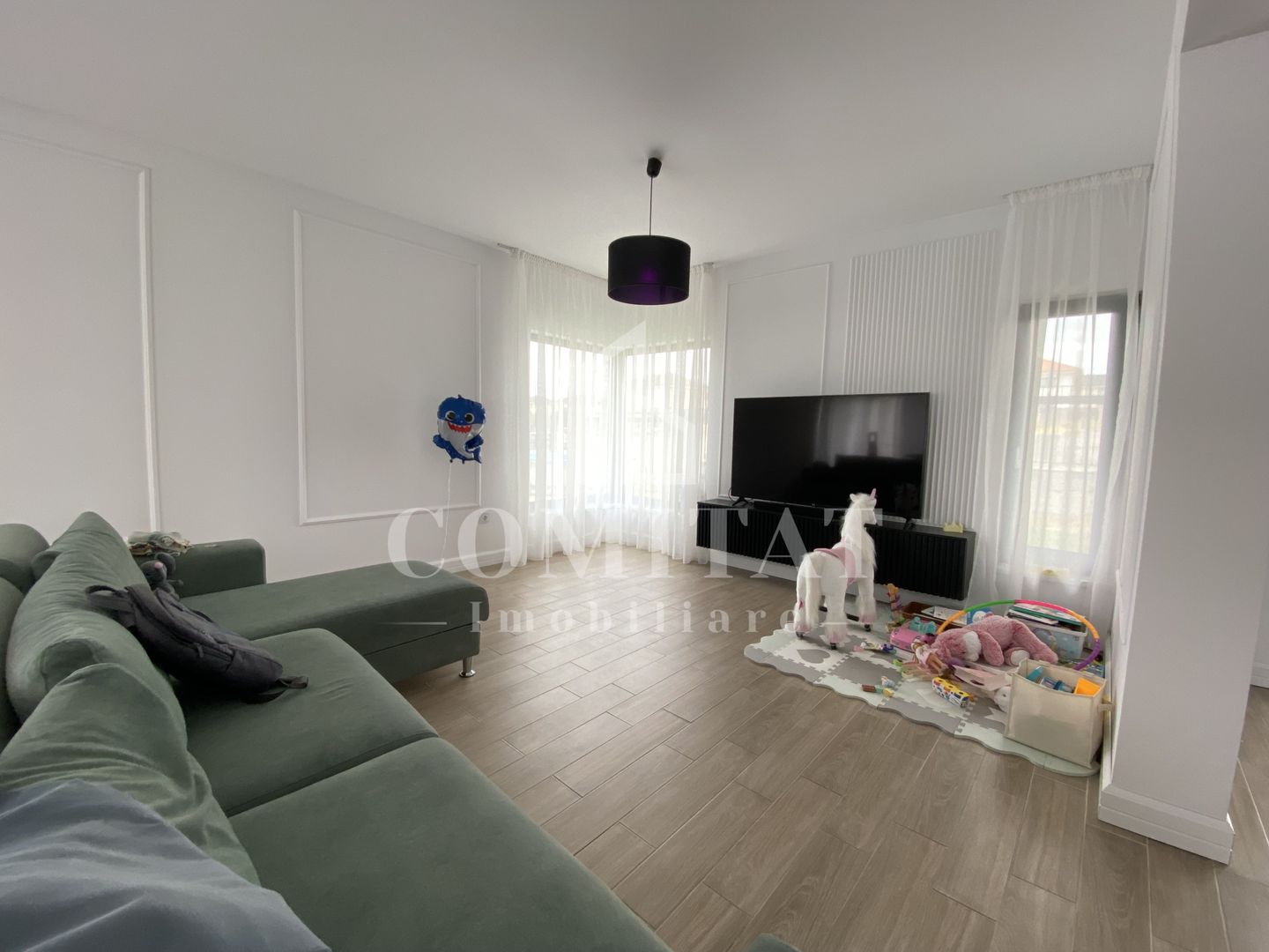 Casă individuală | Finisaje moderne | La cheie | Localitatea Dezmir - Poză 1