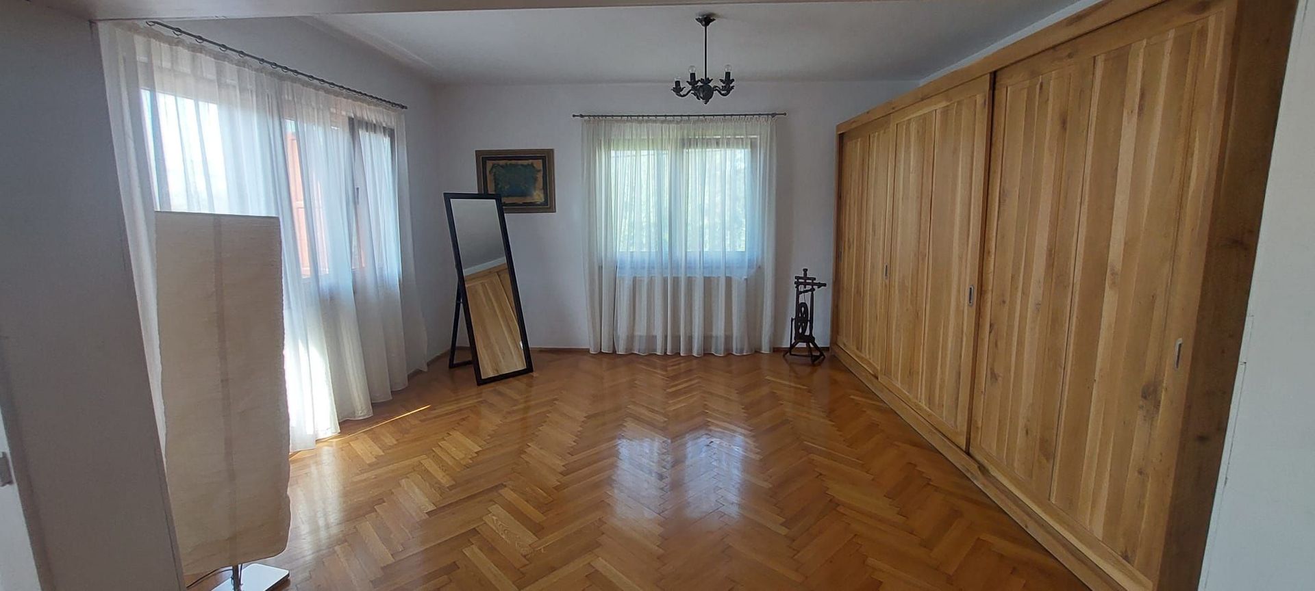 Ocazie unică! Casă de vânzare în stațiunea Covasna! - Poză 11