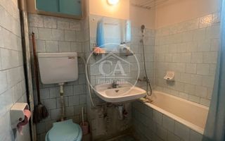 Apartament cu 3 camere de vânzare în zona Rogerius, Oradea - Poză 11