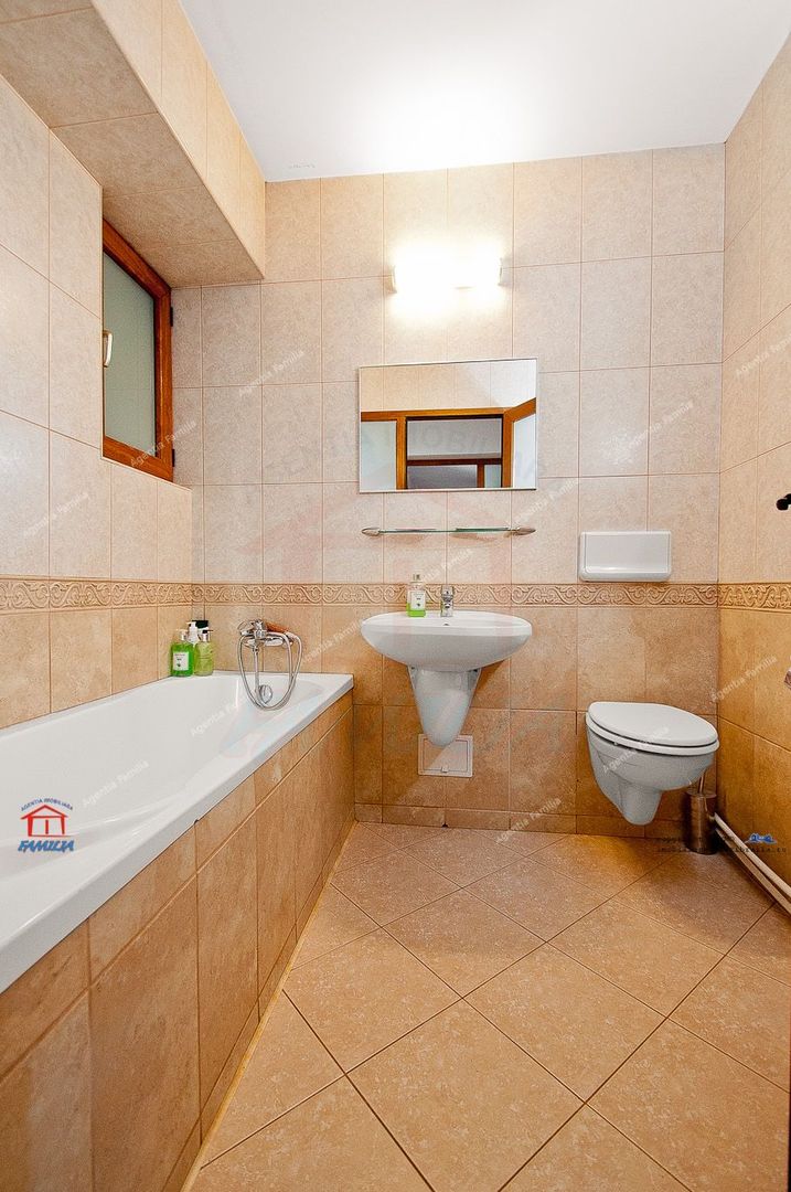 Vanzare apartament cu 4 camere, Faleza bloc Pescarus, etaj 1, sup.135 - Poză 14