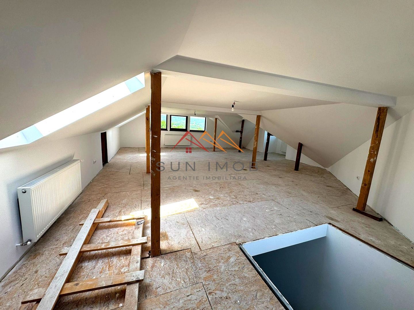 Casa P+E+M 5 camere, an 2019, renovat 2023, toate utilitatile - Poză 16