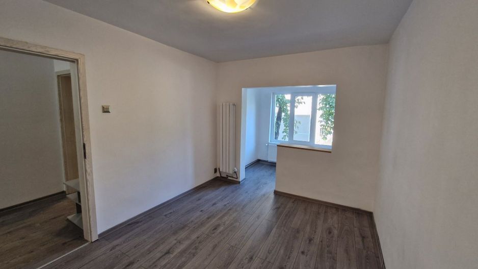 Apartament 3 camere  renovat in zona Lipovei - Poză 15