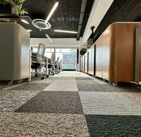 Spatiu office in cladire de birouri - Poză 2