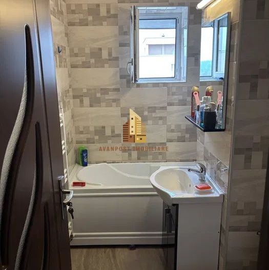| Apartament cu 2 camere de vanzare | Decomandat | Cartierul Grigorescu | - Poză 4