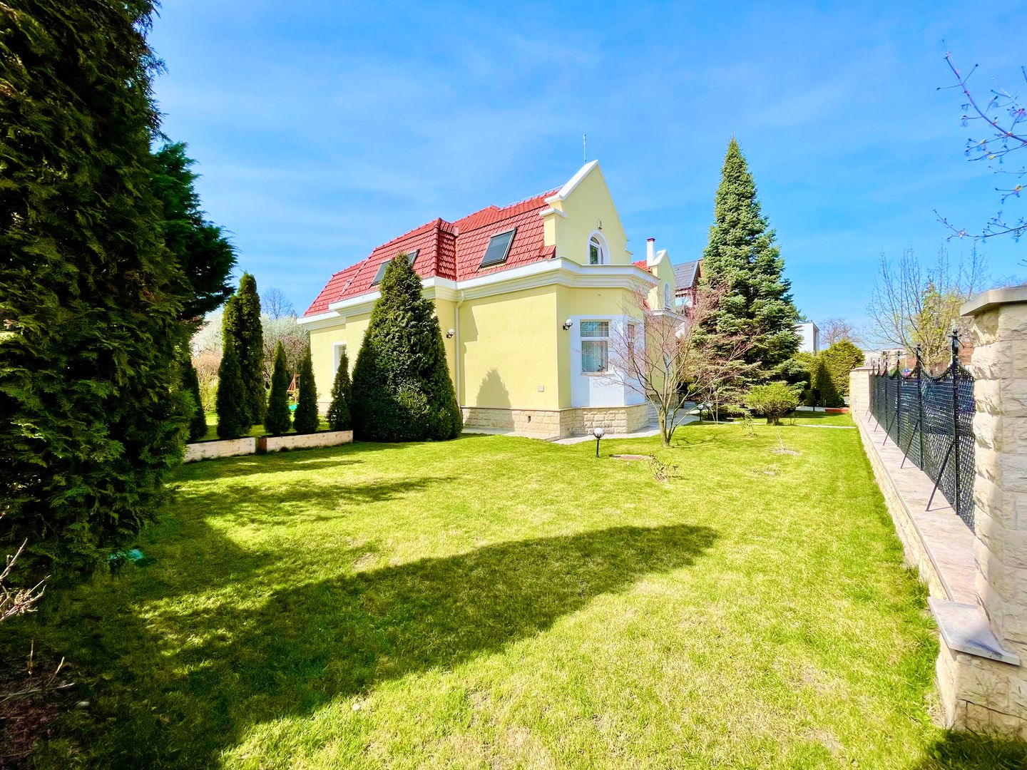 Casa de inchiriat in Zona Andrei Muresanu - Poză 3