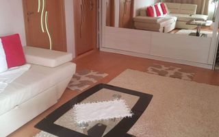 Apartament cu 2 camere si parcare  in zona centrala a localitatii - Poză 1