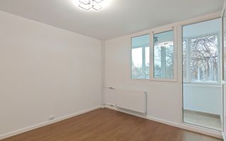 3 camere | Militari | Etaj 1/4 | Renovat 2025 | Vedere spre zona de case - Poză 12