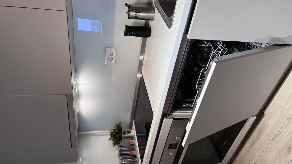 Ap 2 camere + loc parcare subteran inclus - Poză 8