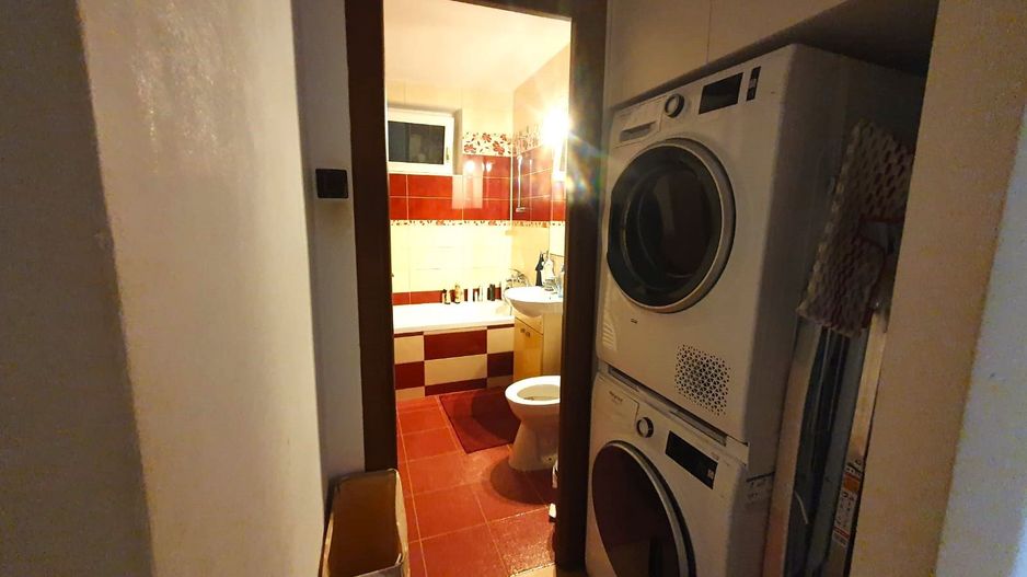 Central, 4 camere, etaj 1, mobilat si utilat - Poză 14