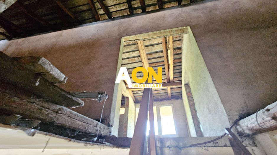 Proprietate cu potențial mixt – locuință și spațiu de lucru în Partoș - Poză 31