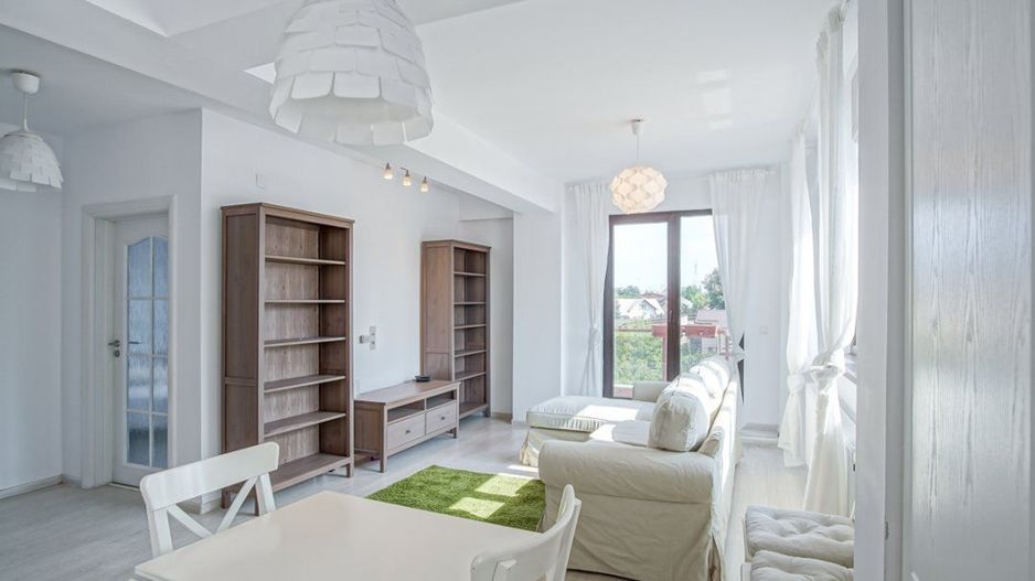 Apartament 3 camere si loc de parcare - Poză 3