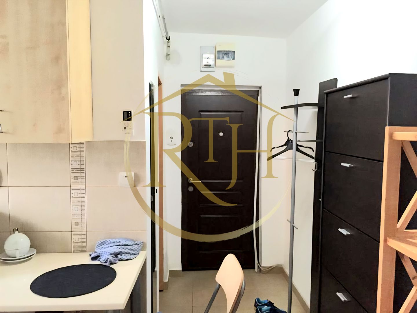 Oferim spre inchiriere apartament cu 1 camera, Aproape de Piata Unirii si Mall - Poză 7