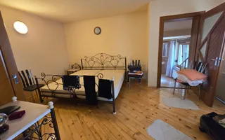 Vila cu 6 Camere,  Zona Centrala - Poză 12