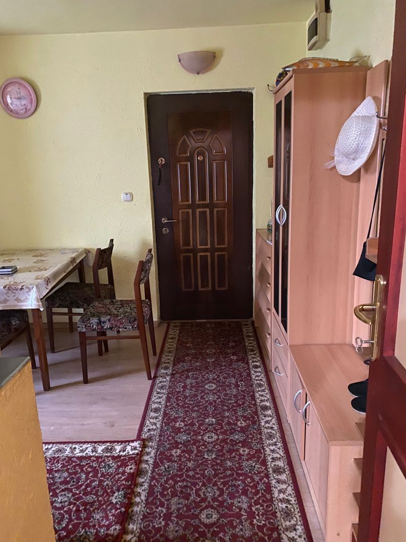 BRASADAS vinde ap 2 cam etaj 1/4 in Micro 16. - Poză 3
