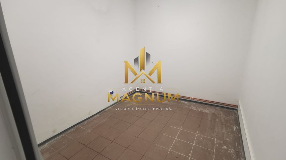 Spațiu comercial 150 mp | Vedere la parc | Vitrină 8 m | Vad intens - Poză 4