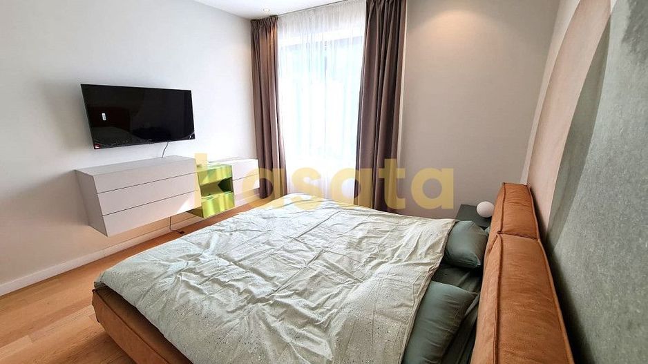 2 camere Superior | 1 Dormitor + Birou/Dressing | Premium - Poză 6