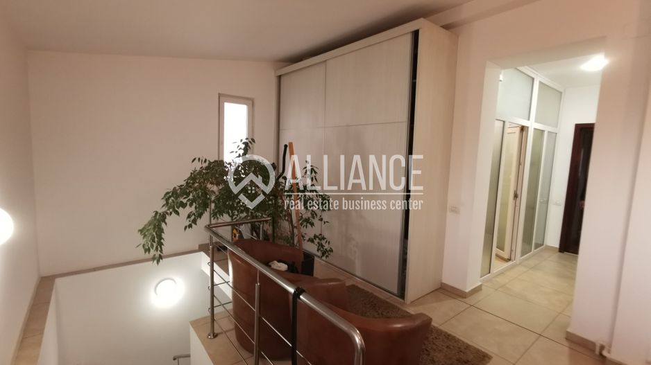 Inel 2 Eliberarii (COD06) etaj de vila 5 camere 150 mp - Poză 8