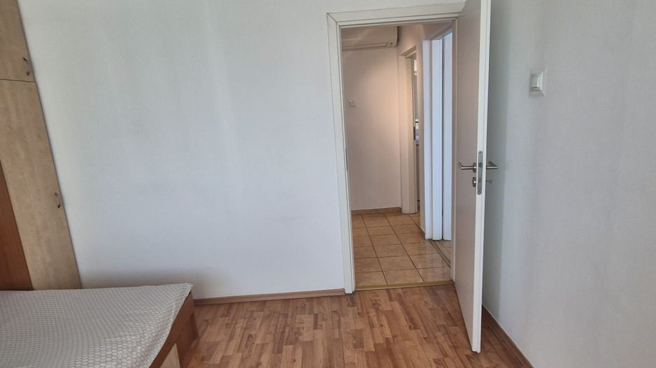 Apartament 2 camere. Decomandat. La 3 min. de metrou Eroii Revolutiei. - Poză 4