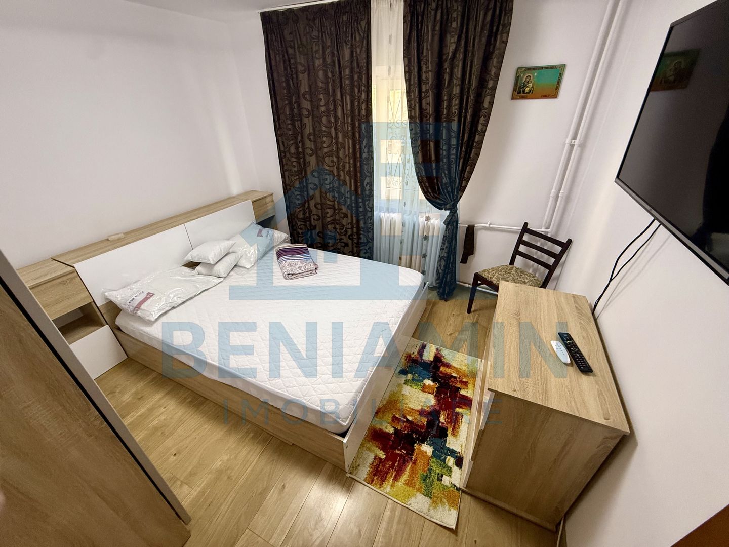 2 decomandate - parter - mobilat - utilat - Rovine - Posta - Poză 1