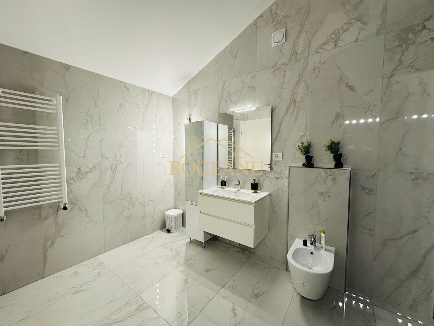 BG10 Penthouse de Lux,4 cam,Piscina,Asfalt - Poză 20