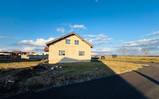 Casa individuala P+ M Pischia 167mp utili, 723mp teren - Poză 3