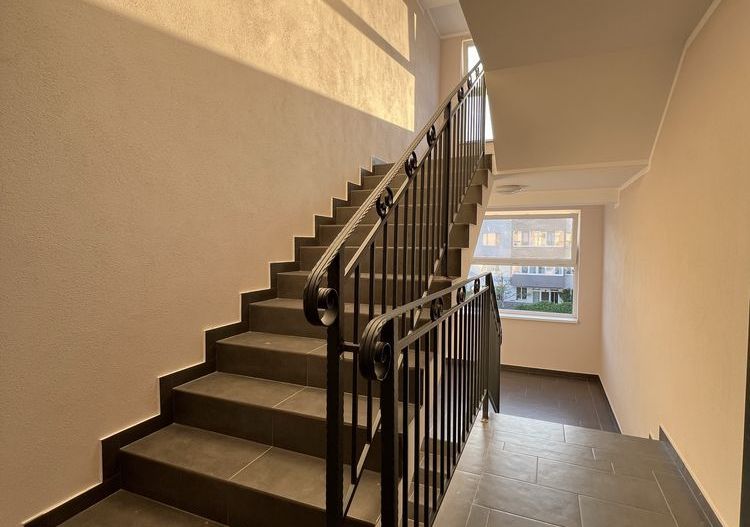 Vand apartament cu 2 camere - Poză 8