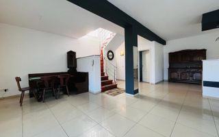 Casa de inchiriat in Cetate - Poză 2