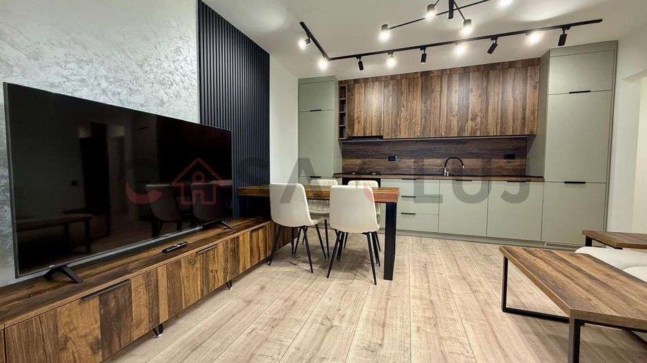 3 camere, modern, la cheie, semicentral! - Poză 12