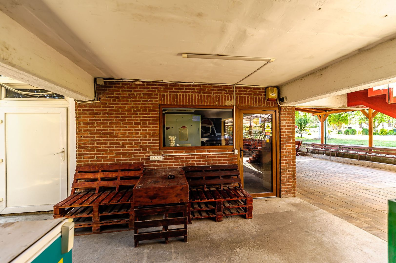 Spațiu comercial situat pe Ștrandul Neptun - Poză 6