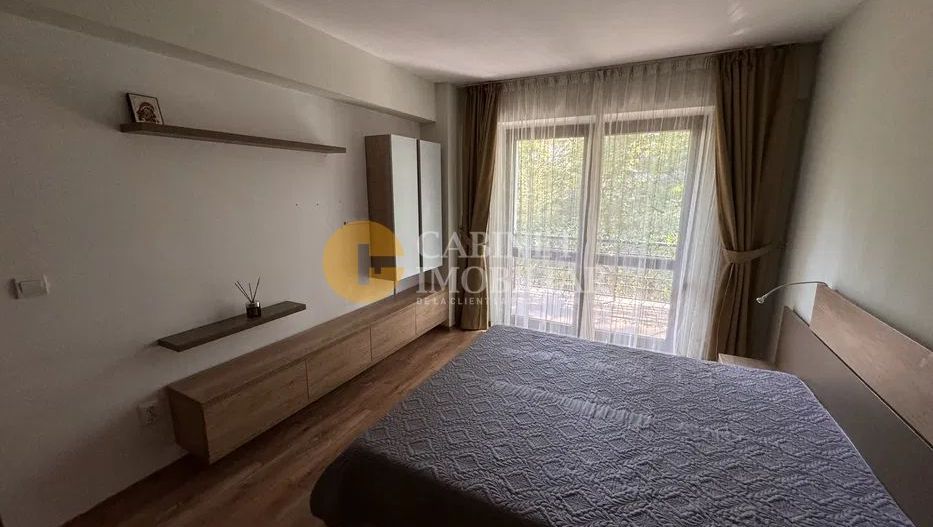 Apartament 3 Camere Decomandat | Zona Podu Roș - Poză 2