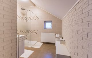 Vila de lux,  de inchiriat! Drumul Poienii! - Poză 13