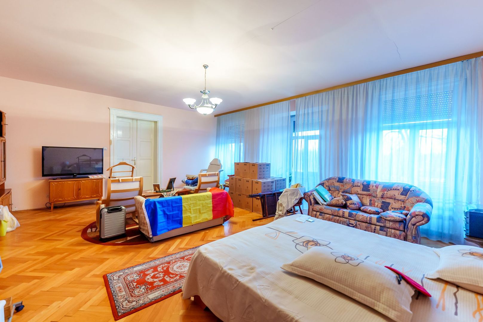 Apartament 3 camere spațios ultracentral, cu vedere la parcul Eminescu - Poză 6