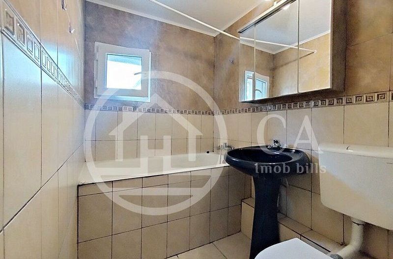 Apartament cu 2 camere de vanzare in zona Rogerius, Oradea - Poză 7
