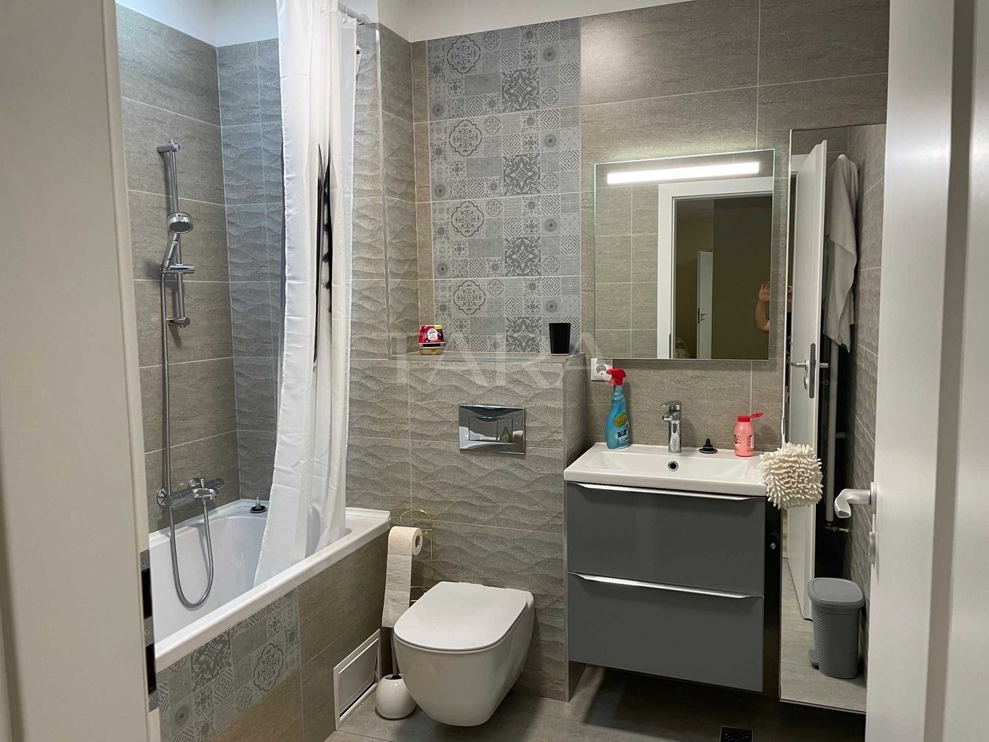 Apartament 3 camere, 2 băi + 2 balcoane – Florești, zona Eroilor - Poză 6