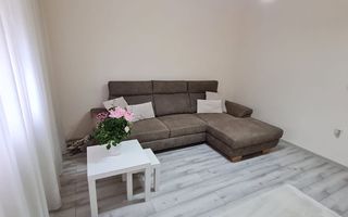 Casă cu teren generos pretabila pentru afacere - Poză 7