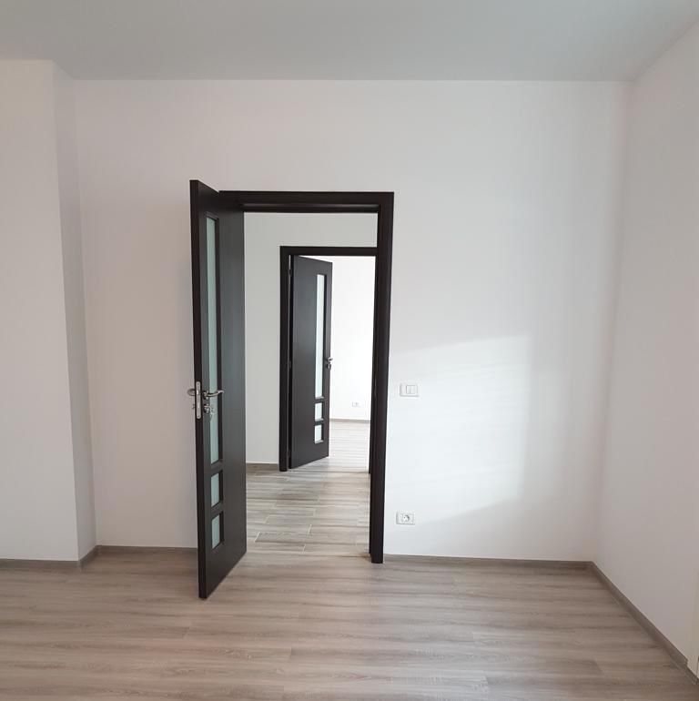 Inchiriem casa individuala 4 camere zona Lacul Tei - Poză 11