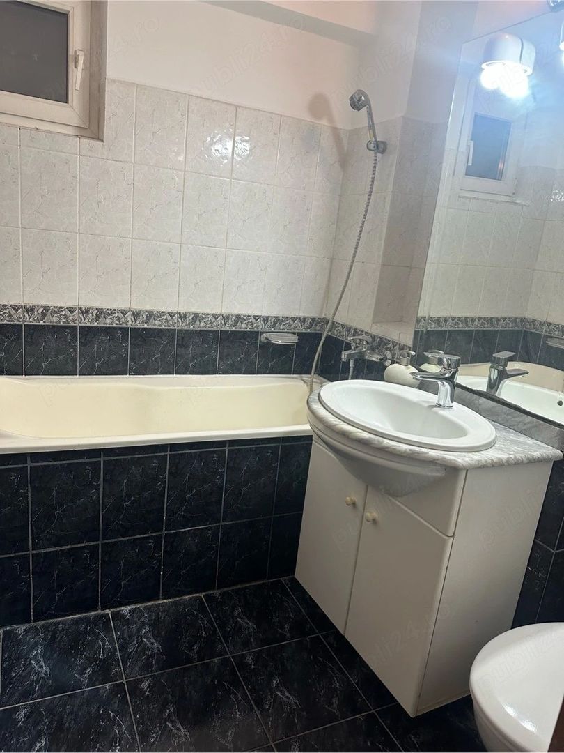 Apartament decomandat 3 camere - Poză 9