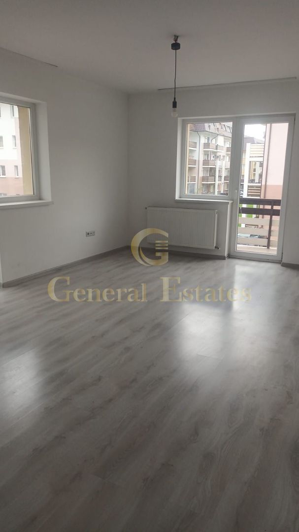 Ap. 3 camere etaj 1 cu parcare - Poză 1