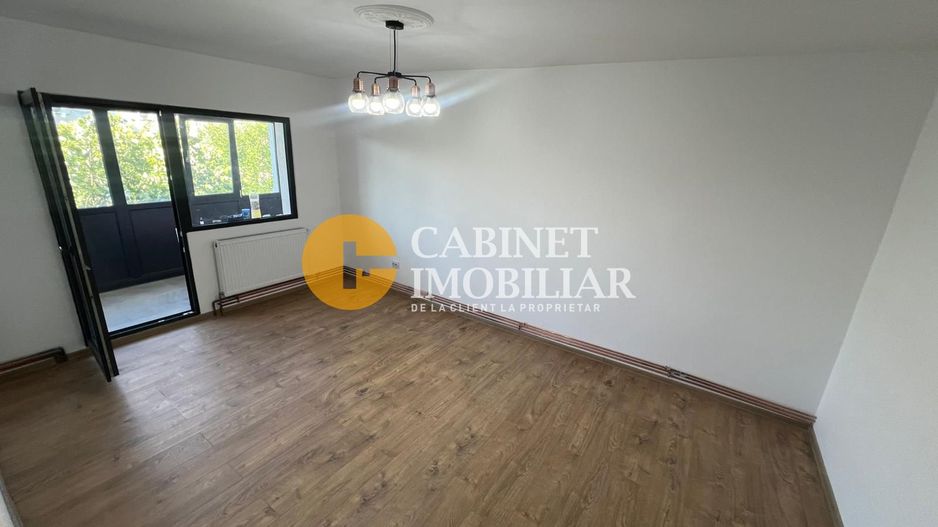 DACIA - 3 Camere Decomandat Renovat - 65 MP - Poză 1