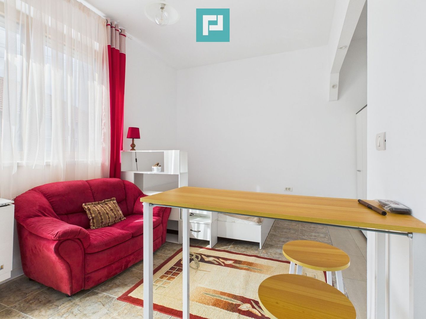 Apartament cochet și modern la casă în Grădiște - Poză 4